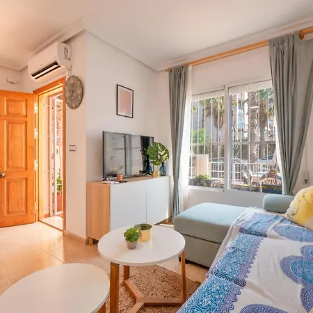 Casa Lila * Dehesa de Campoamor (Orihuela Costa)